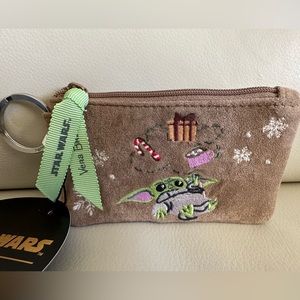 🎄 NWT Vera Bradley Star Wars™ Zip ID Case in Holiday Grogu™ Baby Yoda 🎄